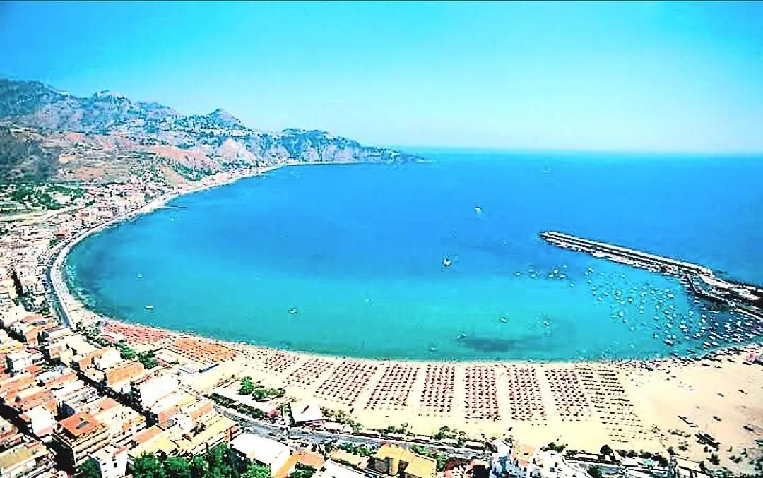 Appartamento Arcadia Golden Bay Giardini Naxos